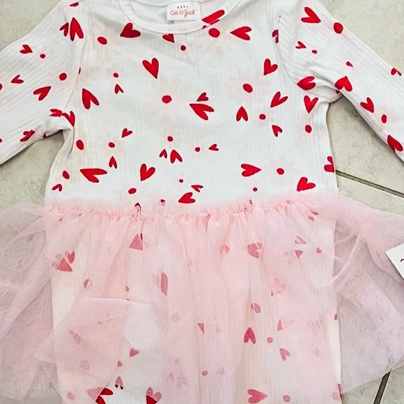 Cat & Jack Heart Outfit - Picture 2 of 2